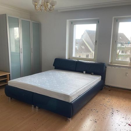 Apartment Gross 4 Zimmer Essen Bagian luar foto