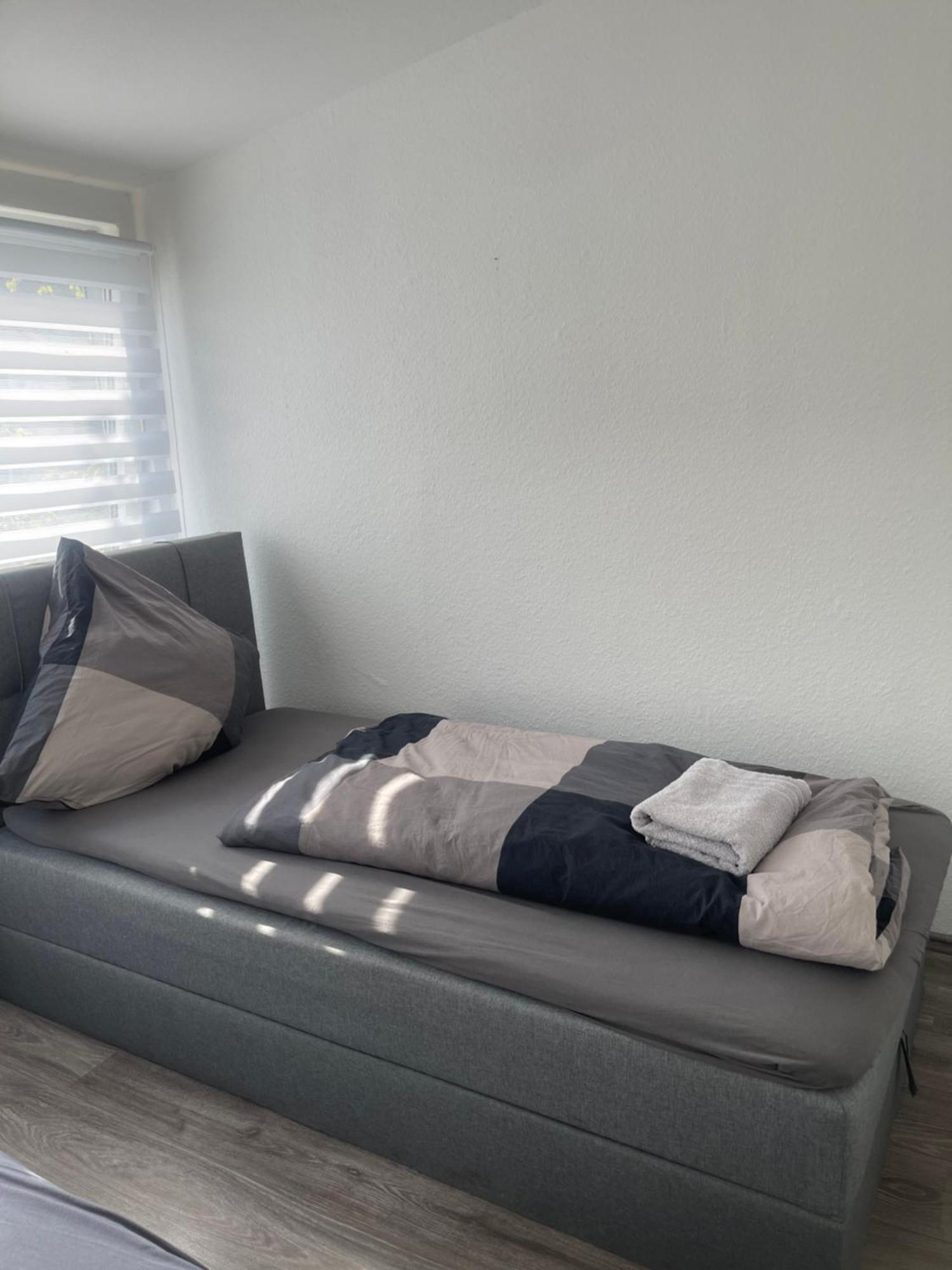 Apartment Gross 4 Zimmer Essen Bagian luar foto